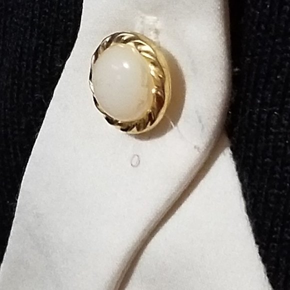 Elegant B&W Sweater Jacket/Top - Picture 4 of 13